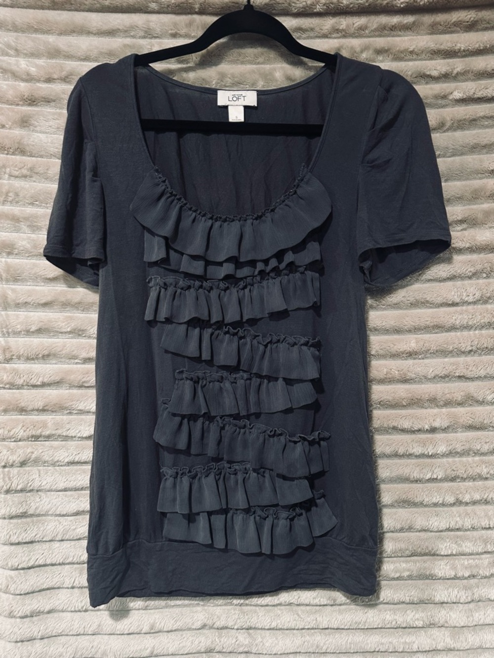LOFT Short-Sleeve Ruffle Front Scoop Neck Top